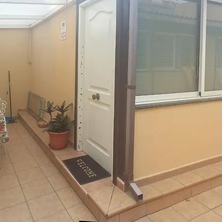 Violeta Apartment *